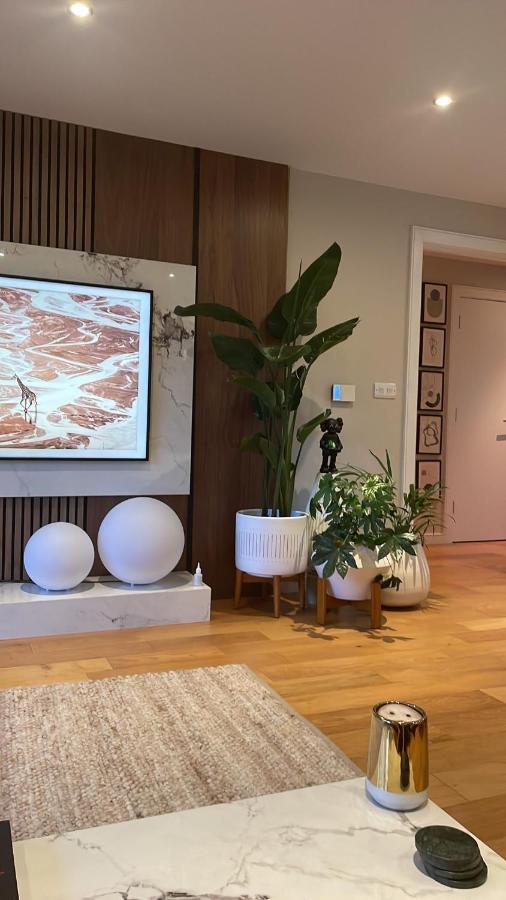 Cosy Bedroom In Luxury Apartment Λονδίνο Εξωτερικό φωτογραφία